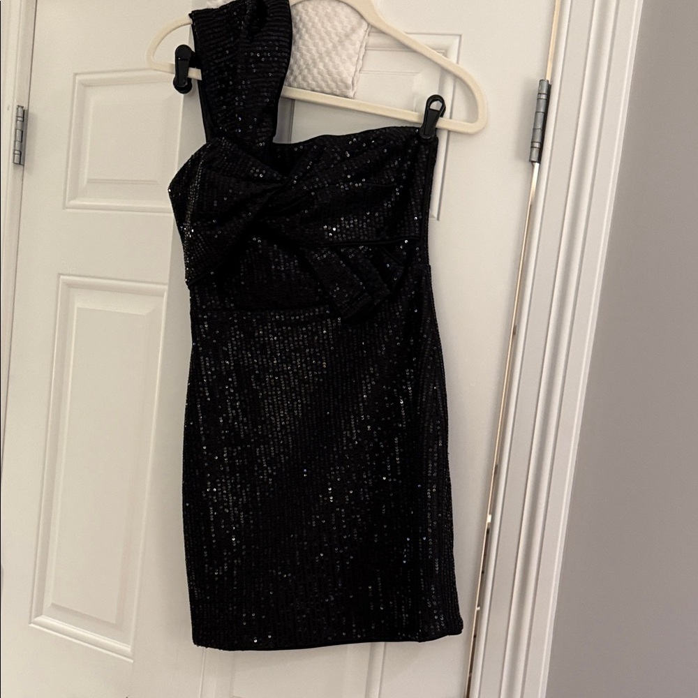 Elegant Black Sequin Dress